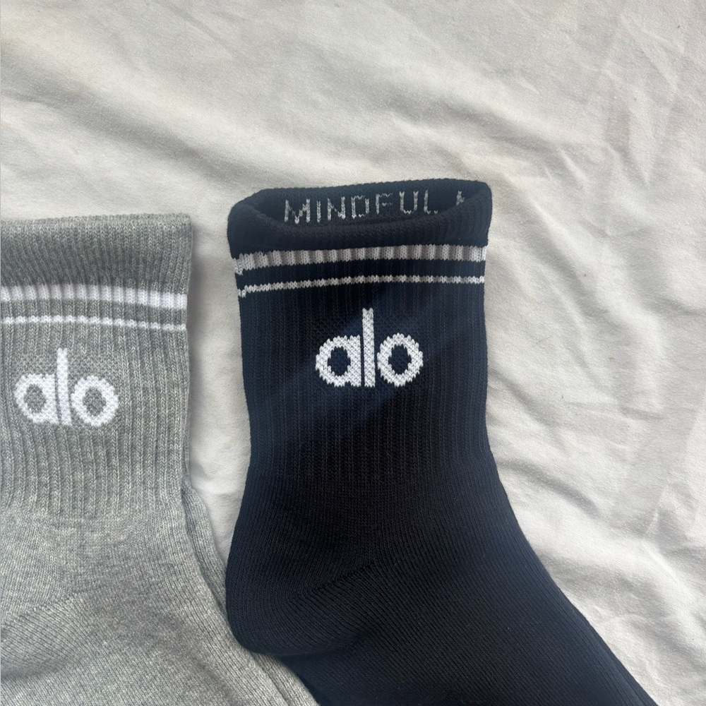 Black and grey throwback half crew socks brand new - Picture 2 of 3